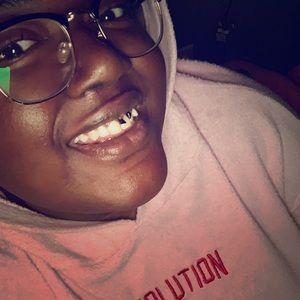 Meet your Posher, Camille